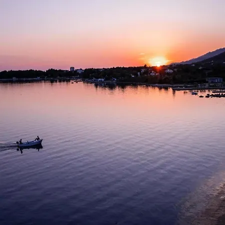 Villa With Heated Pool Seline