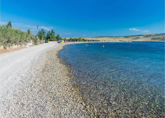 With Heated Pool * 셀리네