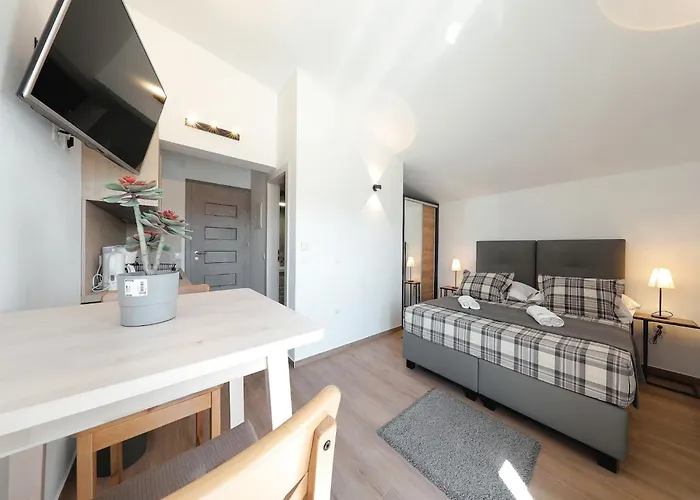 With Heated Pool Селине