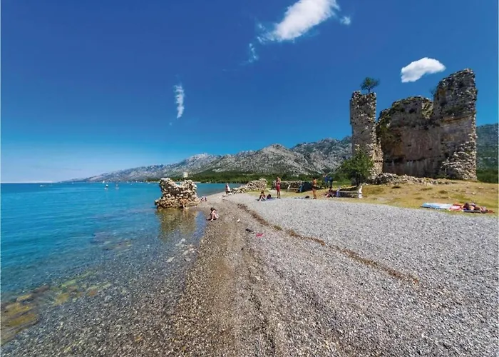 With Heated Pool Вилла Селине