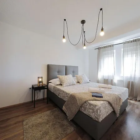 Serene In With Private Swimming Pool Villa *