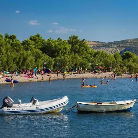 ヴィラ With Heated Pool