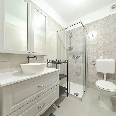 Serene In With Private Swimming Pool *
